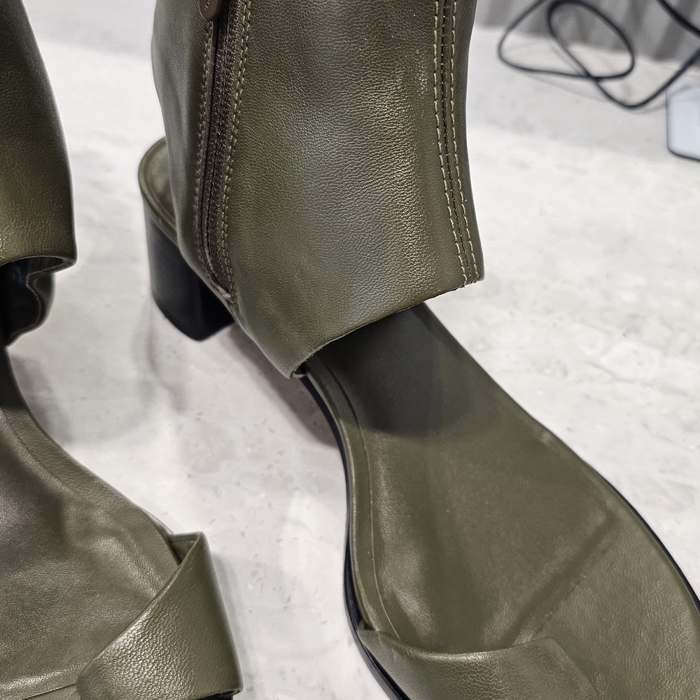 Vince Olive Green Open-Toe Block Heel Sandals - Picture 5 of 7